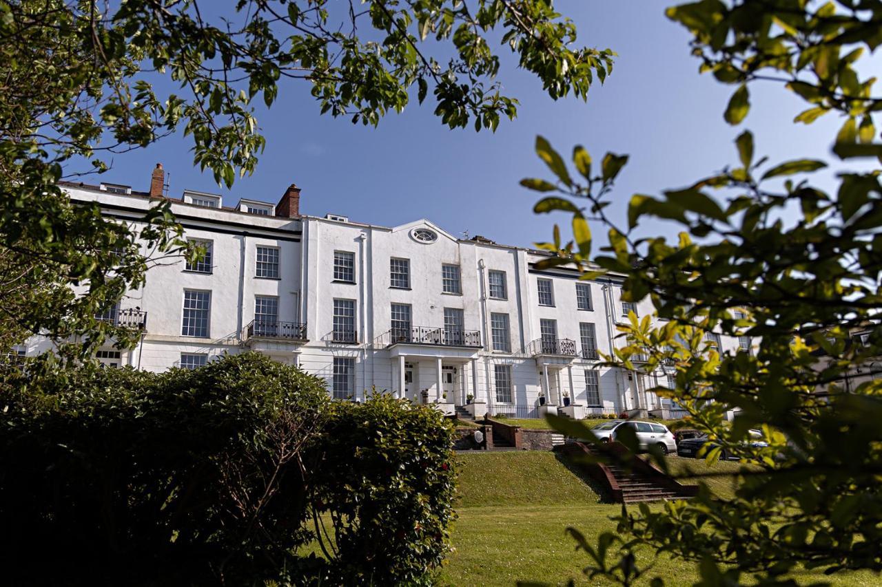 Paramount Apartments Ilfracombe, Arty Seaside Holiday Apartments Zewnętrze zdjęcie